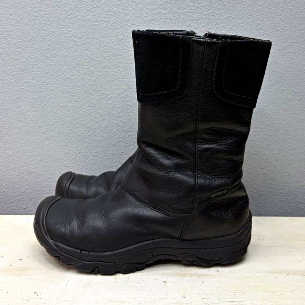 KEEN Black Leather Mid Calf Winter Boots Size 8
